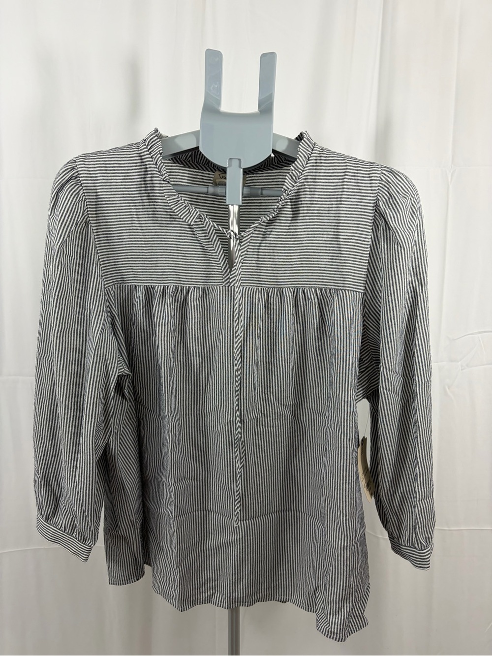 NWT St. John’s Bay Women’s Size L Navy Striped Long Sleeve Blouse